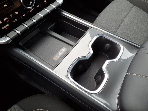 Used 2025 GMC Acadia Elevation image 14