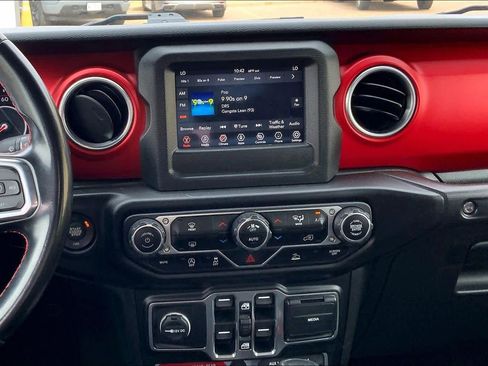 Used 2021 Jeep Wrangler Unlimited Rubicon AWD/4WD image 8