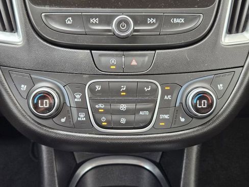 Used 2024 Chevrolet Malibu LT image 14