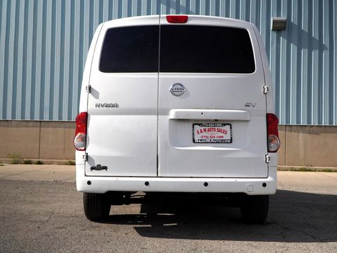Used 2020 Nissan NV200 SV w/ Sliding Glass Door Package image 15