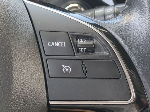 Used 2020 Mitsubishi Outlander ES image 26