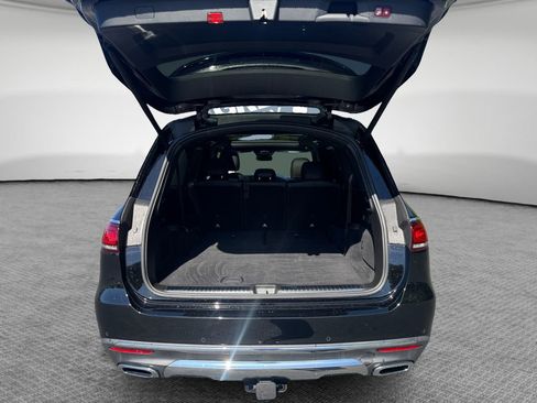 Used 2021 Mercedes-Benz GLS 450 4MATIC image 25