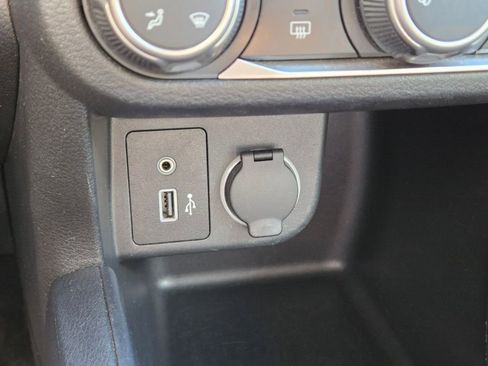 Used 2024 Nissan Kicks S FWD image 27