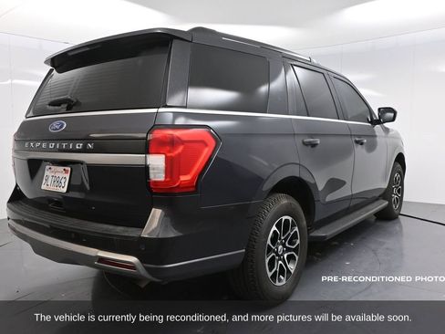 Used 2024 Ford Expedition XLT image 10