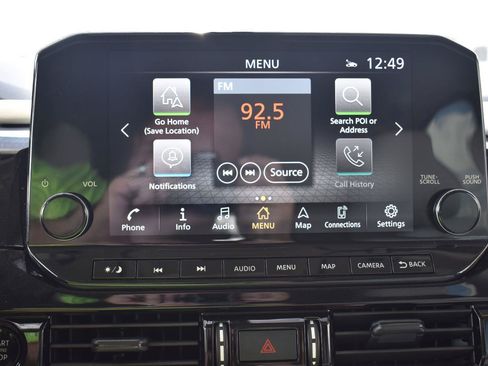 Used 2025 Nissan Pathfinder SL FWD image 34