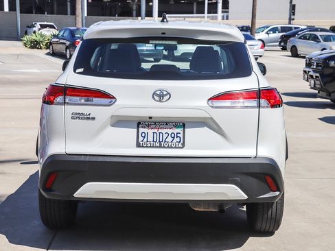 Certified 2024 Toyota Corolla Cross L FWD image 7