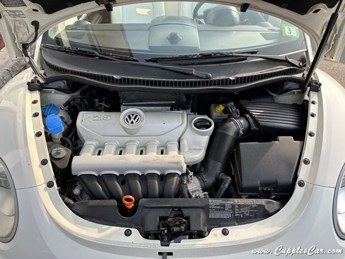 Used 2007 Volkswagen Beetle Triple White Edition FWD image 18