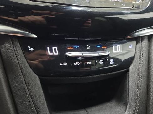 Used 2021 Cadillac XT6 Sport AWD/4WD image 19