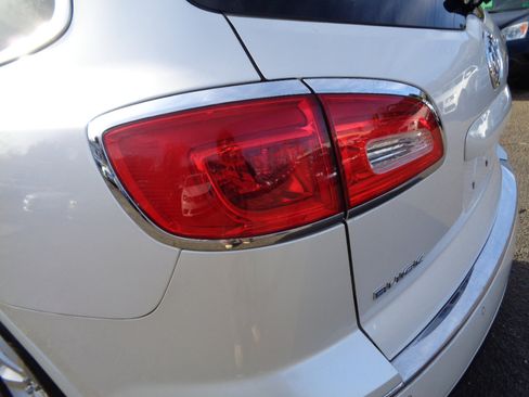 Used 2015 Buick Enclave Premium w/ Experience Buick Package image 12