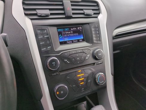 Used 2014 Ford Fusion SE w/ Equipment Group 201A image 26