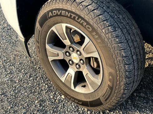 Used 2018 Chevrolet Colorado LT w/ LT Convenience Package image 6