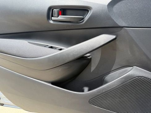 Used 2025 Toyota Corolla LE w/ Carpet Mat Package (TMS) FWD image 21