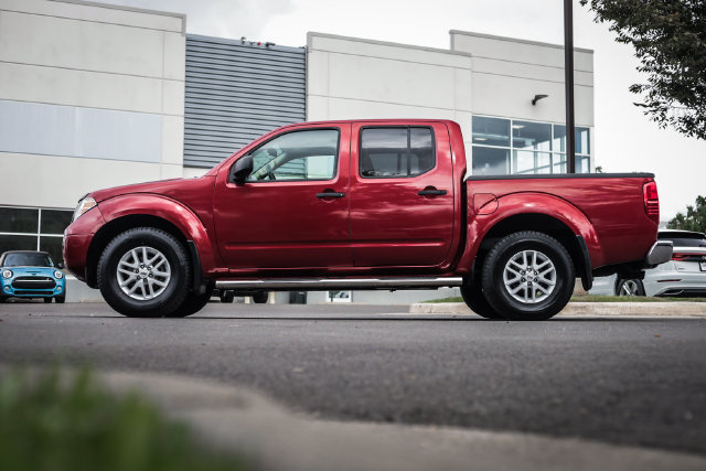 Used 2018 Nissan Frontier SV AWD/4WD image 14