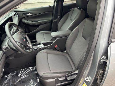 Used 2025 Buick Encore GX Preferred FWD image 36
