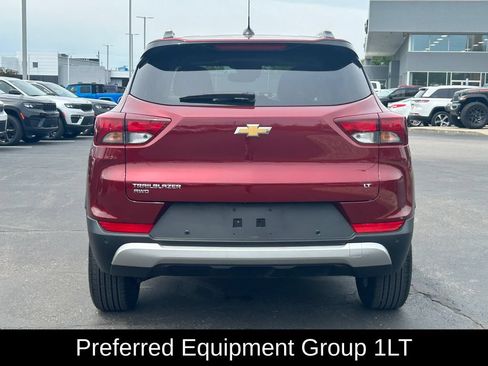 Used 2024 Chevrolet TrailBlazer LT w/ Convenience Package AWD/4WD image 6