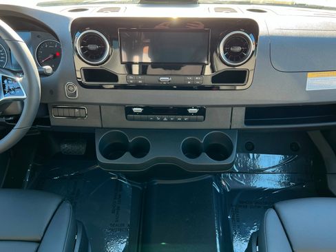 New 2026 Mercedes-Benz Sprinter 2500 image 13