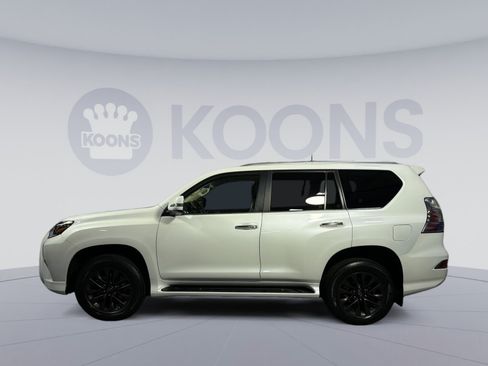 Used 2020 Lexus GX 460 Premium w/ Premium Package AWD/4WD image 2