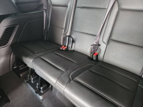 Used 2023 GMC Yukon Denali AWD/4WD image 30
