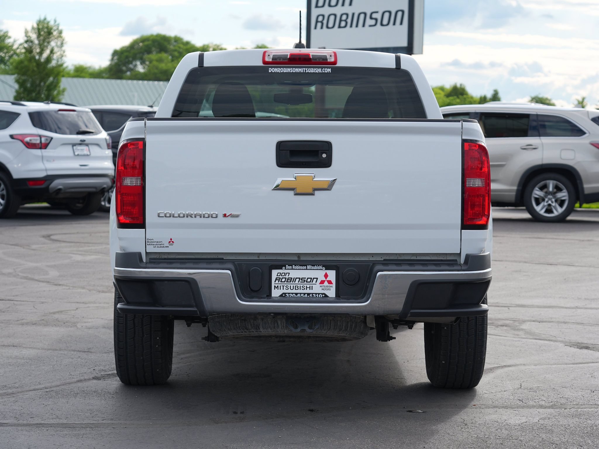 Used 2017 Chevrolet Colorado W/T w/ WT Convenience Package AWD/4WD image 4
