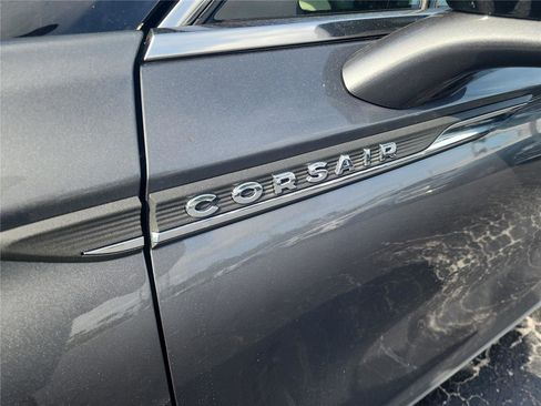 New 2026 Lincoln Corsair Premiere image 9