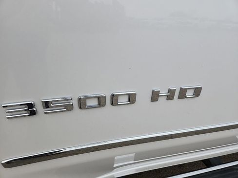Used 2020 Chevrolet Silverado 3500 High Country w/ Z71 Off-Road Package AWD/4WD image 53