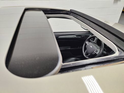 Used 2015 Ford Fusion Titanium image 6