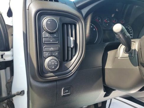 Used 2022 Chevrolet Silverado 2500 Custom w/ Custom Value Package AWD/4WD image 34