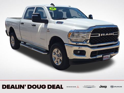 Used 2024 RAM 2500 Big Horn AWD/4WD image 8