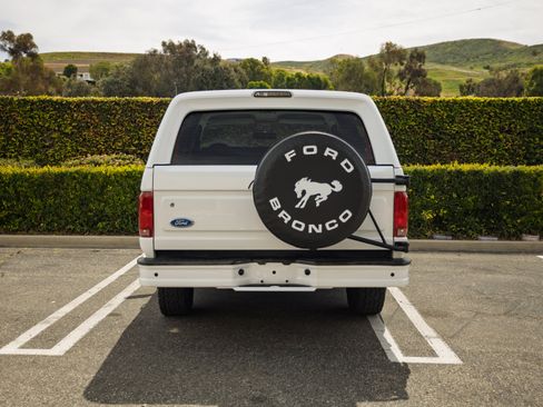 Used 1994 Ford Bronco AWD/4WD image 6