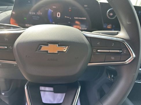 New 2026 Chevrolet Equinox EV LT image 25