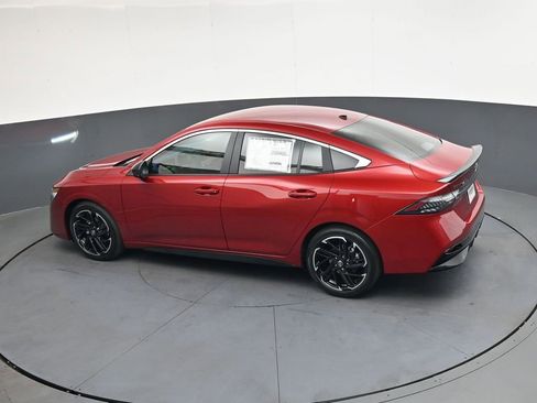 New 2026 Nissan Sentra SR FWD image 33