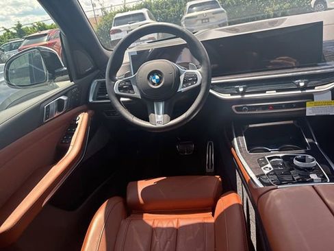 Certified 2026 BMW X7 xDrive40i w/ Executive Package AWD/4WD image 21