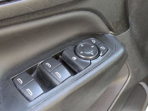 Used 2024 Chevrolet Equinox LT image 13