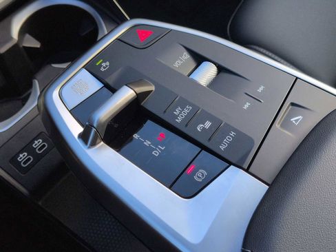 Used 2025 BMW X1 xDrive28i w/ Convenience Package image 33