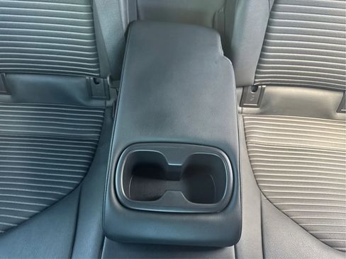 Used 2022 Toyota Camry SE image 15