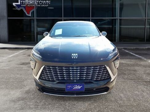 Used 2025 Buick Enclave Avenir w/ Super Cruise Package image 9