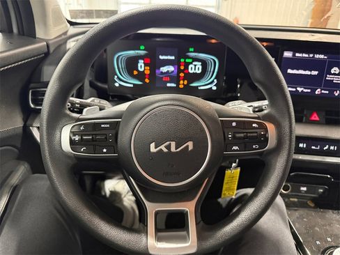 Certified 2023 Kia Sportage LX image 15