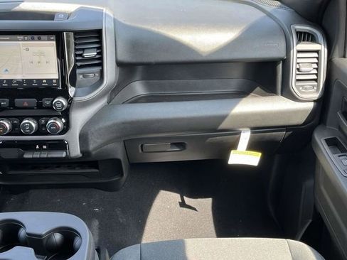 Used 2024 RAM 2500 Tradesman w/ Chrome Appearance Group image 16