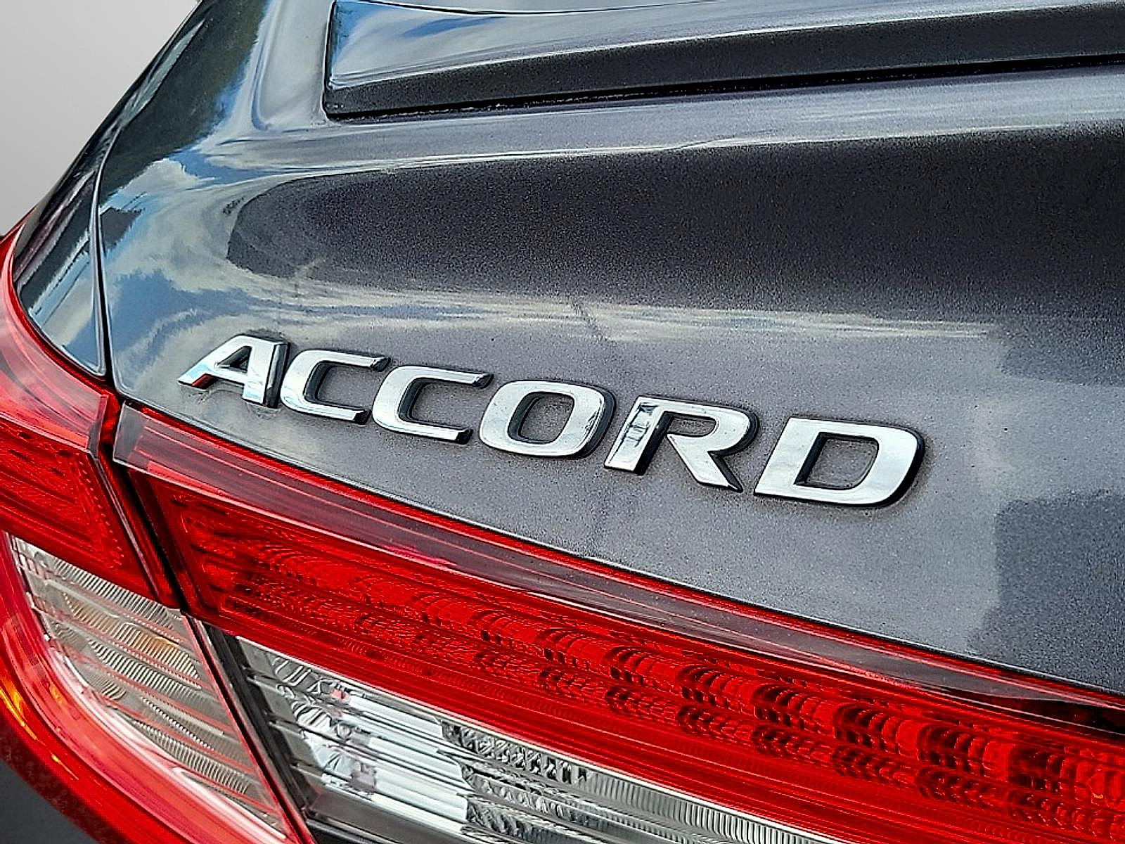 Used 2020 Honda Accord Sport image 29