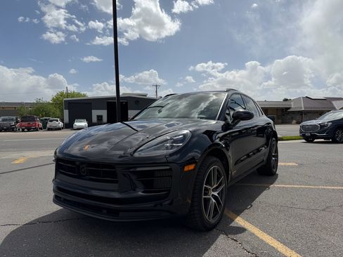 Used 2024 Porsche Macan S AWD/4WD image 4