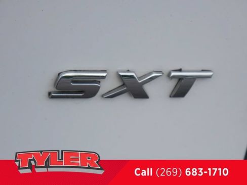 Used 2017 Dodge Grand Caravan SXT FWD image 15