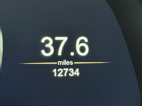 Used 2020 Aston Martin DBS Superleggera RWD image 38