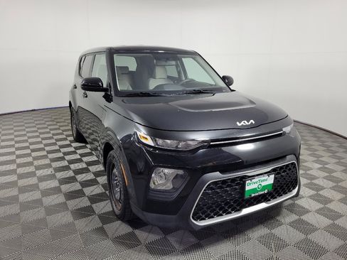 Used 2022 Kia Soul LX FWD image 13