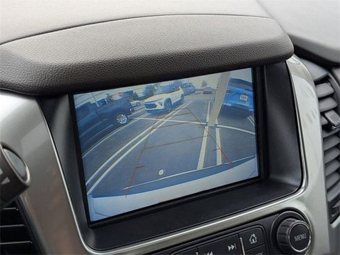 Used 2020 Chevrolet Suburban Premier image 20