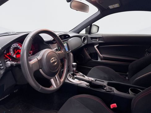 Used 2015 Scion FR-S RWD image 9