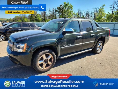 Used 2013 Chevrolet Avalanche LTZ AWD/4WD image 1