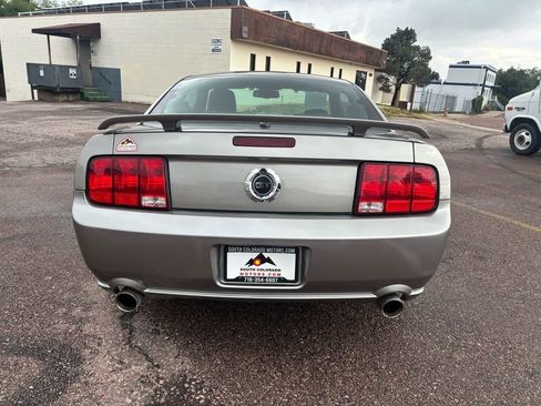Used 2009 Ford Mustang GT image 6