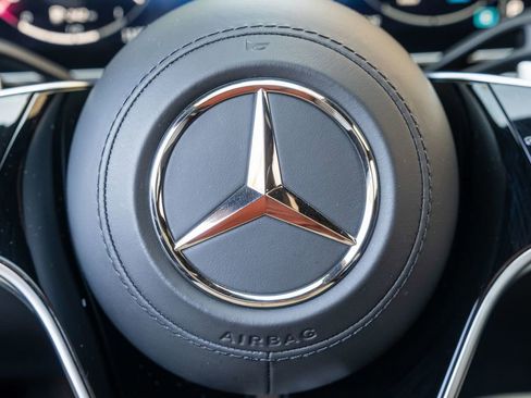 Used 2022 Mercedes-Benz S 500 S 500 image 22