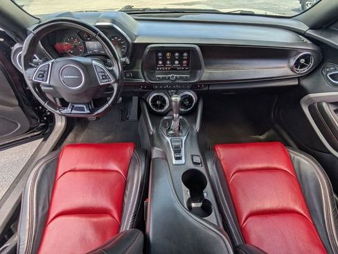 Used 2022 Chevrolet Camaro LT RWD image 13