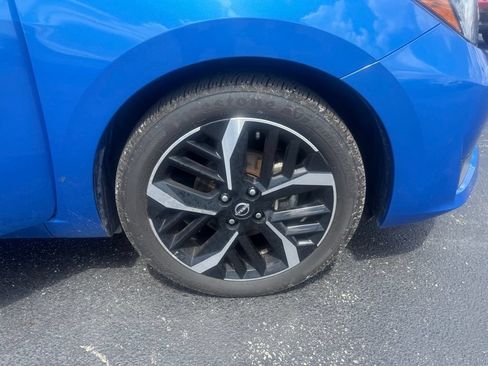 Used 2024 Nissan Versa SR FWD image 47